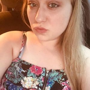 Meet your Posher, Crystal sarah